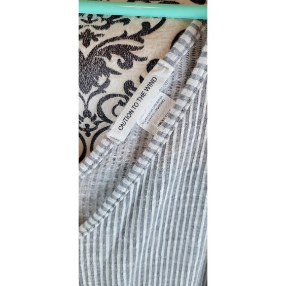 Caution to the Wind Womens S Jumpsuit Striped Sleeveless Cropped Straight Leg - Picture 3 of 8